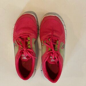 Girls Size 5.5Y Nike Running Shoes